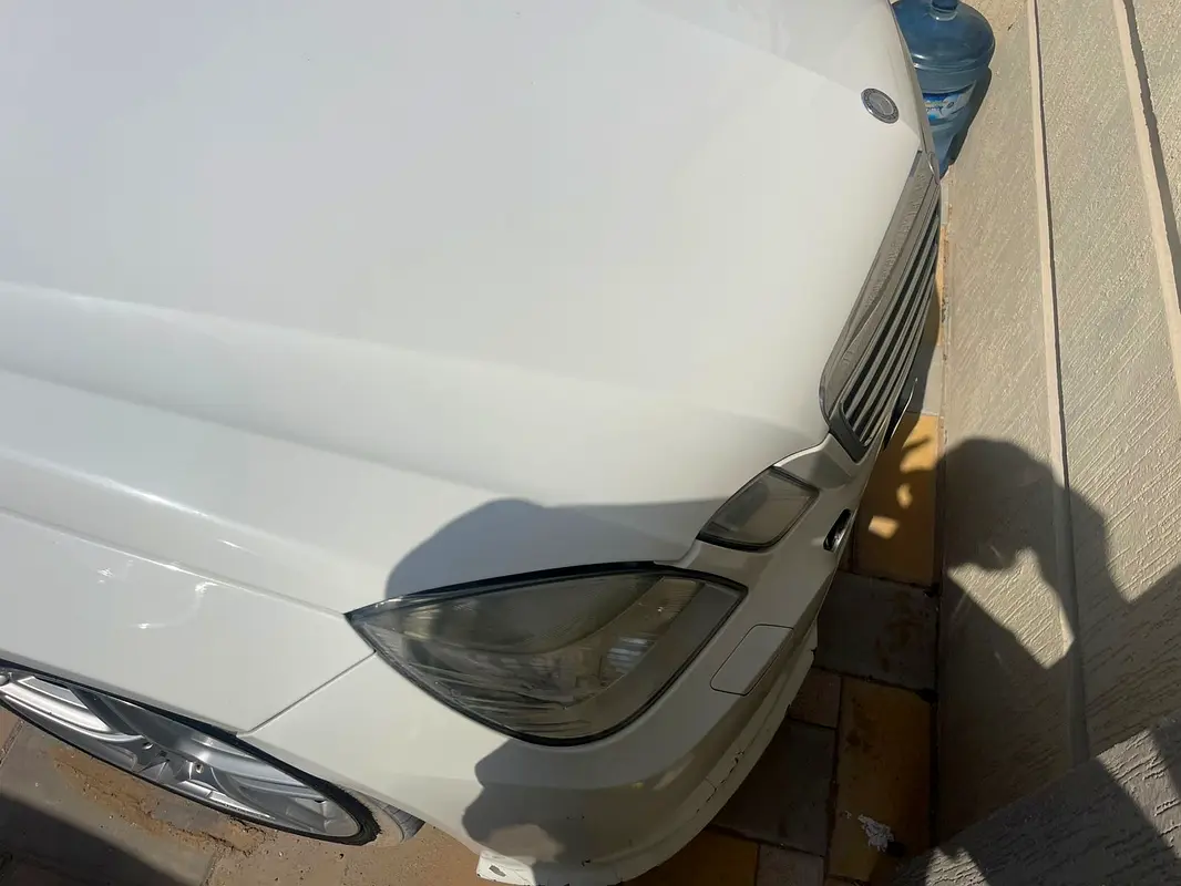 Mercedes-Benz E-Class 2009 — photo 1 of 8