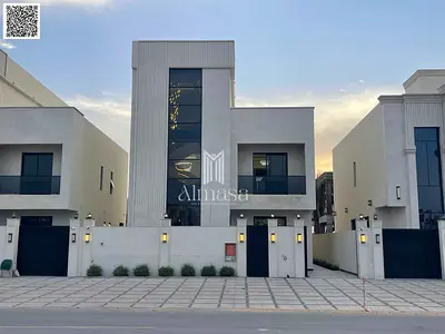 فيلا مودرن عصرية تقع على شارع رئيسي، بدون رسوم تسجيل.