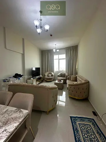 ادفع 300 ألف فقط / تبريد مجاني / إطلالة مفتوحة / موقف سيارات / شرفة / فارغة / جاهزة للسكن / شقة غرفتين وصالة كبيرة للبيع