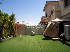 Single Row | Type 1M | Opposite Pool and Park