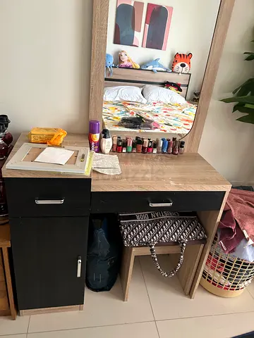Dressing table for sale