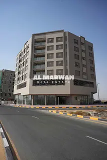 One Month Free-Luxury 3Bhk-Brand new-Master room-Maids room-Free parking-No Commission