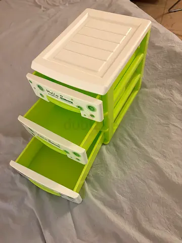 Small green and white plastic drawer storage unit - 3 drawers