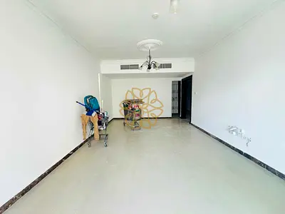Huge 2BHK With Balcony & Wardrobe