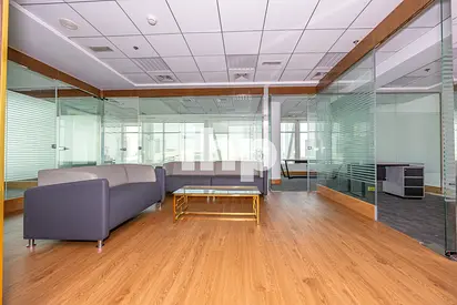 High Floor | Corner office | Canal View | Huge space