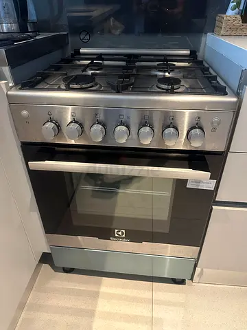 Electrolux 60cm Freestanding Gas Cooker with Oven - Excellent Condition/Cheap/fast sale