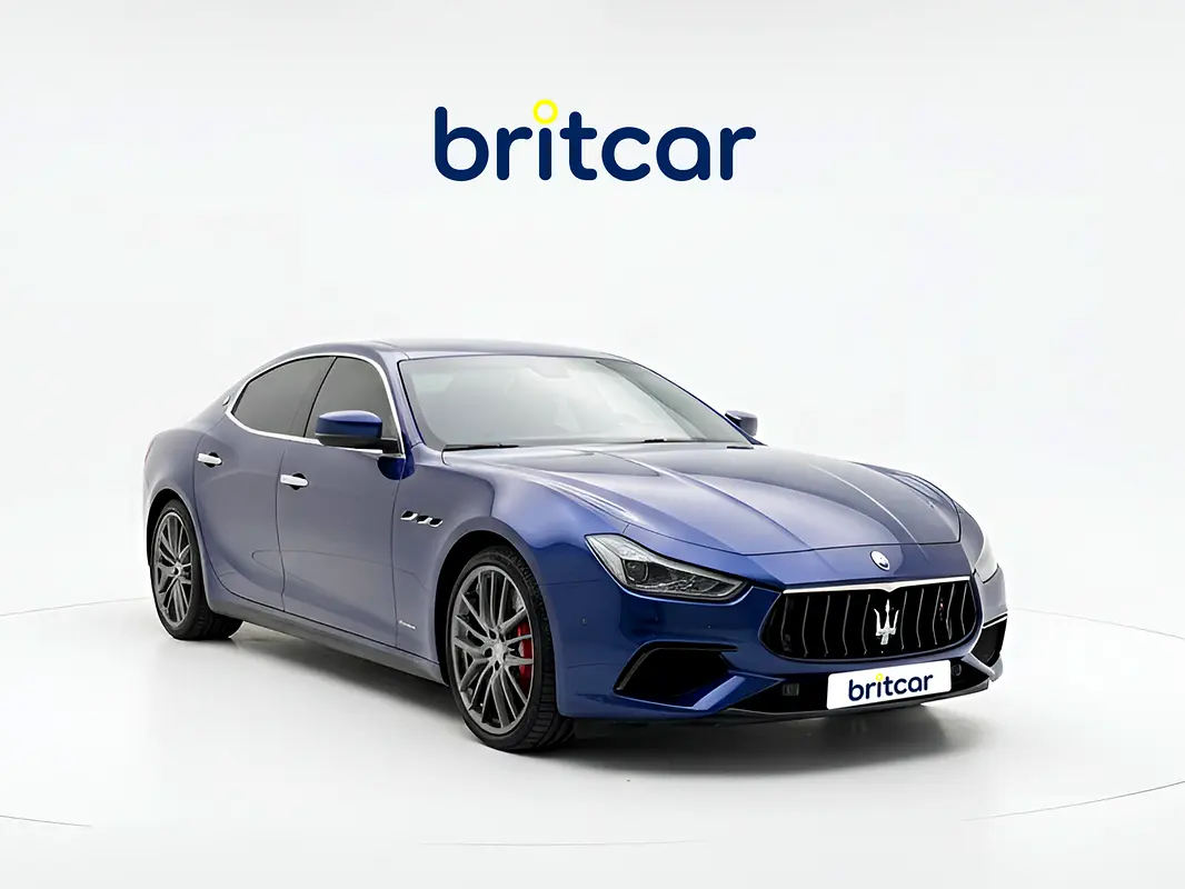 Maserati Ghibli 2021 — photo 1 of 15