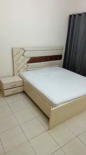 Master room for couples prime location opposite to Souq extra