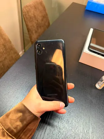 Samsung Galaxy A04e – Used – Good Condition