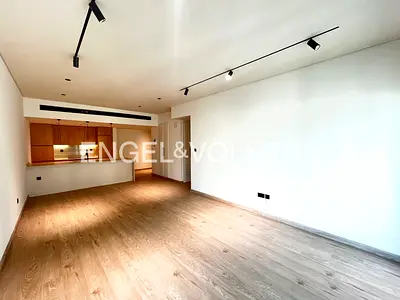 Fully Upgraded l Vacant l Unfurnished