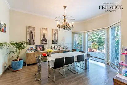Room in Luxury Villa in Green Community (DIP)