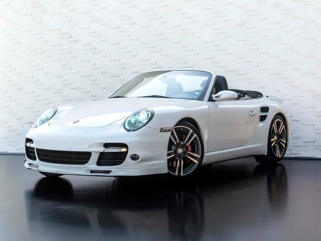 Porsche 911 2008 — photo 1 of 20