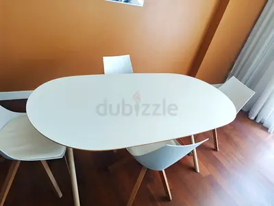 White Oval Dining Table with 4 Modern Chairs - Good Condition