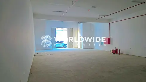 3200 SQFT// 25KW ELECTRICITY //WAREHOSES AVAILABLE FOR RENT