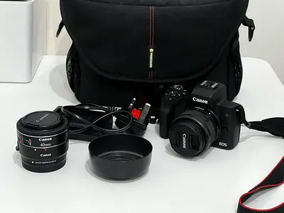 Canon M50 Mark II Bundle | 15-45mm + EF Adapter + 40mm STM