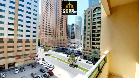 2bhk gym pool free building on road family building prime location