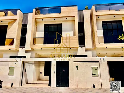 A distinctive villa for sale in Al Yasmin, next to the park. 5 bedrooms + separate majlis + roof terrace. Freehold ownership for all nationalities. Tw