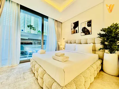 Spacious Furnished Studio | Sterling East