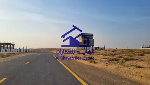 | فرصة عقارية مميزة | أرض سكنية في الشارقة – المطرق | موقع استراتيجي على شارع رئيسي |
