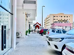 Prime location/Huge shop with washroom/Ready to move
