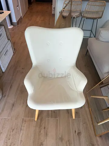 White Upholstered Accent Armchair with Wooden Legs