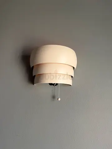 Modern White Wall Sconce Light Fixture (Used)