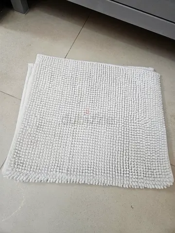 IKEA White textured bathroom rug/mat - good condition