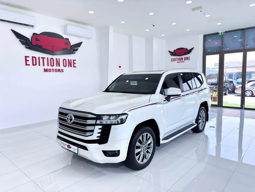 Toyota Land Cruiser 2025 — photo 1 of 10