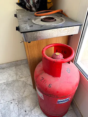 Used LPG Gas Cylinder with with stove