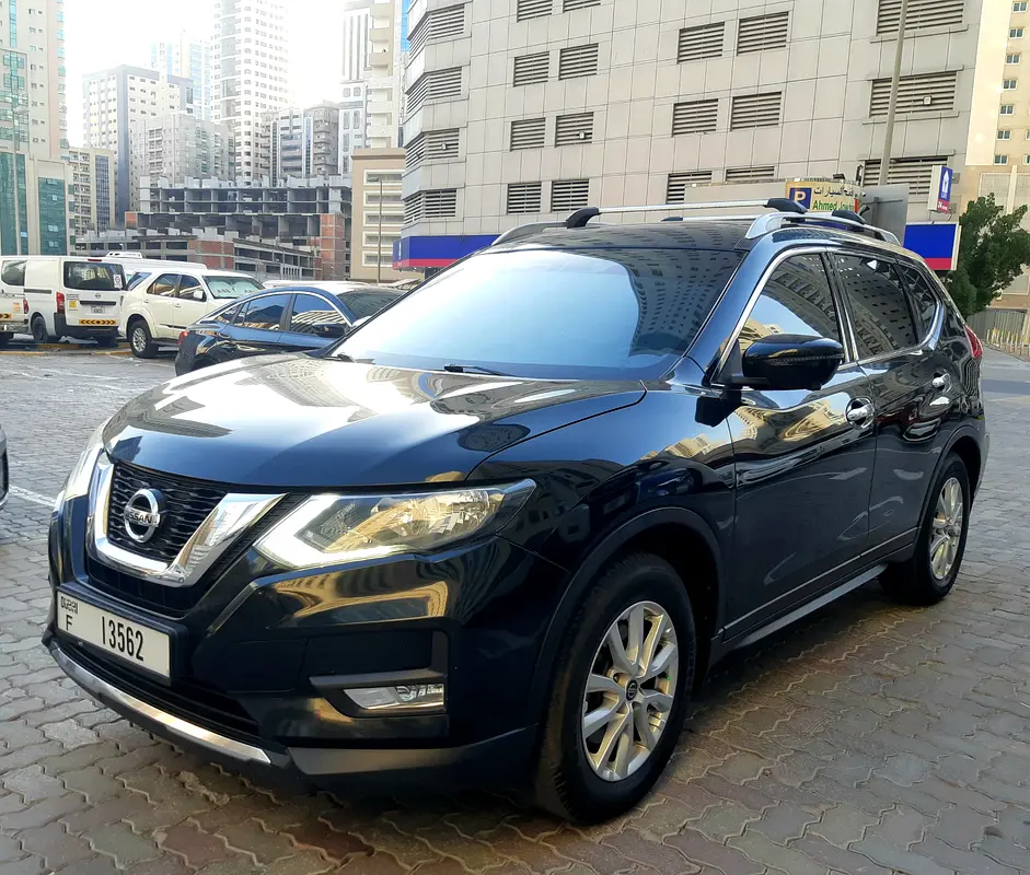 Nissan X-Trail 2018 — photo 1 of 18
