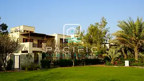 Luxury 3BR Bermuda Villa for Sale Mina Al Arab Gated Community Modern Living Prime Location Spacious