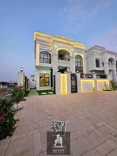 Villa for sale with a roof terrace and custom finishing, 6 master bedrooms, fees included.
