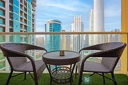 SUMMER DEAL! Modern Studio near Metro | High Floor Living
