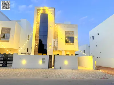 Modern villa on a main street, parking space for 10 cars, no registration fees.
