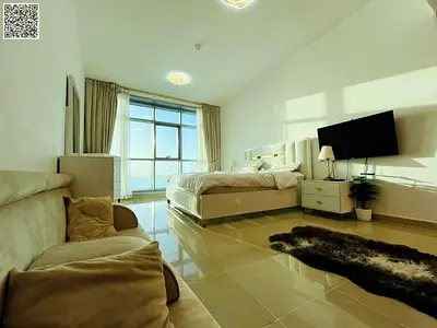 Spacious 2 Bedroom Apartment with Stunning Sea View