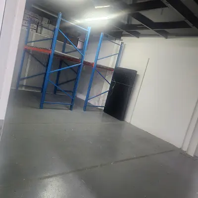 Storage heavy duty mezzanine shelves