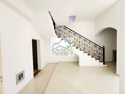 away from zone / 3 Bedroom Villa / All Master bedrooms/Living & dinning Maid Room/Private back and front yard garden/2 covered Parking/For Rent Mirdif