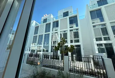 Options Available l Area Expert l Spacious Villa