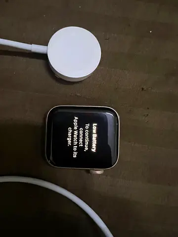 Apple Watch series 5 Rose gold 40 mm with Magnetic Charger