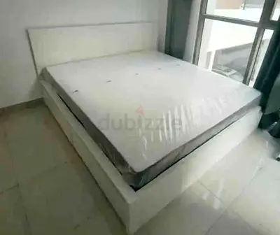 Malam king size bed 180/200cm bed with 2 storage drawers underneath and Ikea mattress