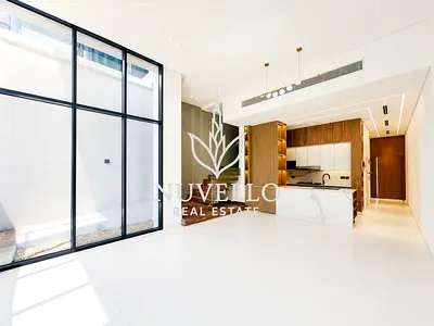 Rare to Market | Private Rooftop Pool | 4X Ensuite