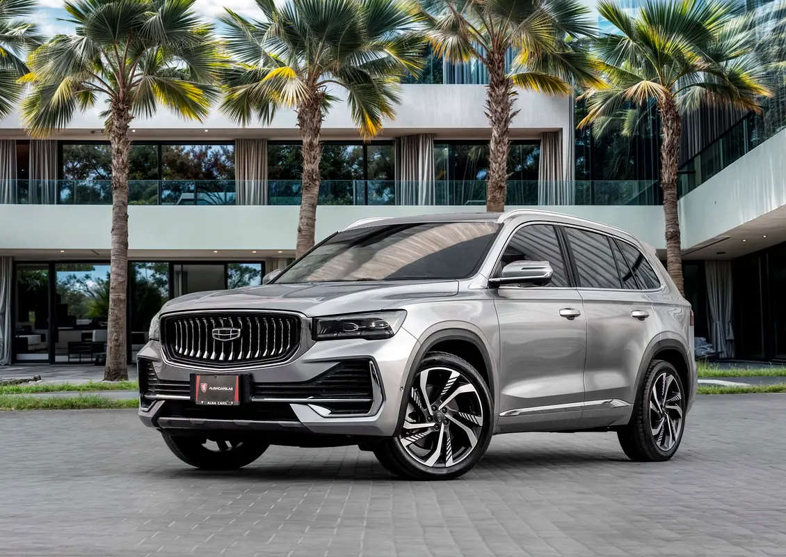 Geely Monjaro 2023 — photo 1 of 14