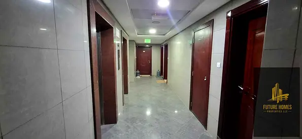 Lavish 1bhk with parking free on prime location