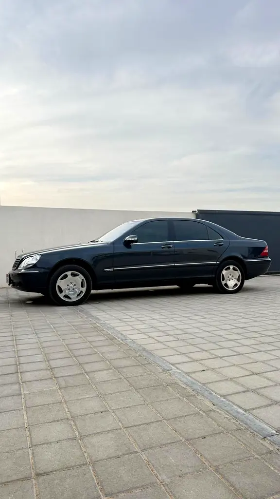 Mercedes-Benz S-Class 2000 — photo 1 of 7