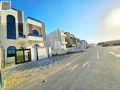 Own a villa on a main street (at an attractive price) including registration fees.