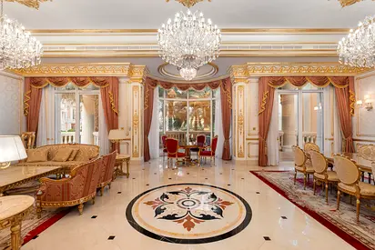 Exquisitely Designed & Furnished Villa on Palm Jumeirah