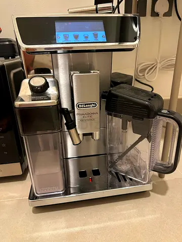 Delonghi prima Donna coffee machine