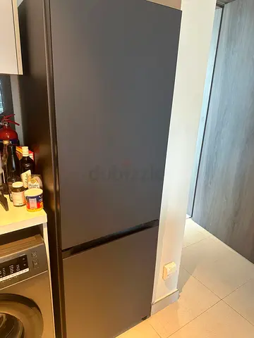 SamsungMatte Black 2-Door Fridge with Bottom Freezer - Excellent Condition/cheap/fast sale