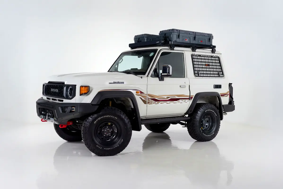 Toyota Land Cruiser 70 Series 2024 — photo 1 of 15