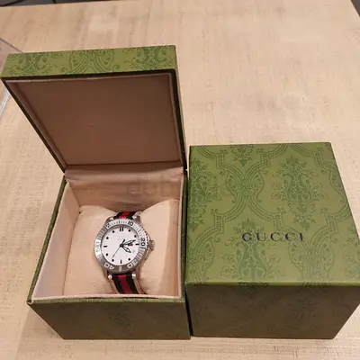 Gucci sport watch Genuine 42 mm flawless good as new